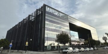 DFactory y la apuesta industrial: producir futuro en una ciudad que se redefine