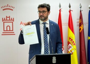 El PSOE de Murcia denuncia opacidad en la contratación municipal y un encargo de 130.000 euros