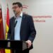 El PSOE denuncia un contrato “a dedo” de 130.000 euros en Murcia y apunta a la falta de control en la gestión municipal