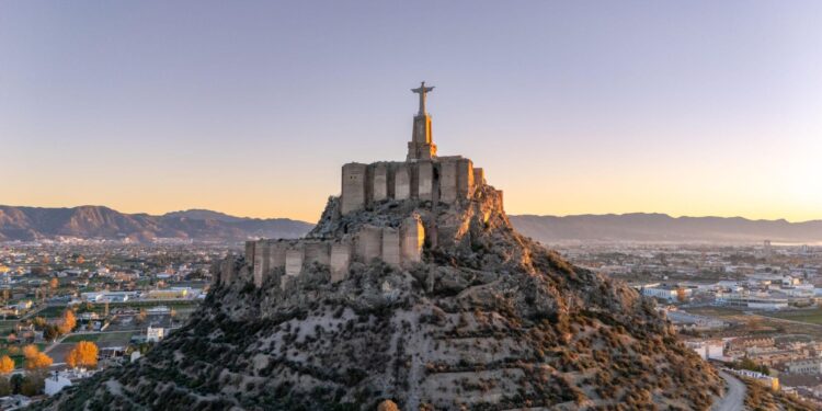 El Rey Lobo vuelve a conquistar Murcia después de 800 años: historia, música y noches bajo las estrellas en las fortalezas andalusíes