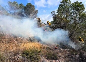 Actualización: Incendio en Los Garres. El fuego queda controlado tras arrasar 177 hectáreas en El Valle-Carrascoy