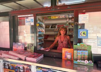 Murcia se despide de sus quioscos: el cierre de Mari Carmen tras 44 años simboliza el final de una época