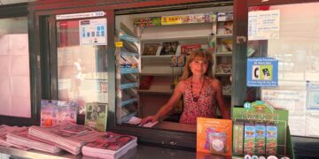 Murcia se despide de sus quioscos: el cierre de Mari Carmen tras 44 años simboliza el final de una época