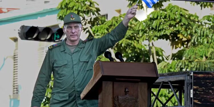Cuba anuncia profundas reformas económicas en medio de la crisis y presiones externas