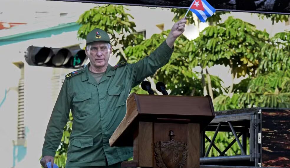 Cuba anuncia profundas reformas económicas en medio de la crisis y presiones externas