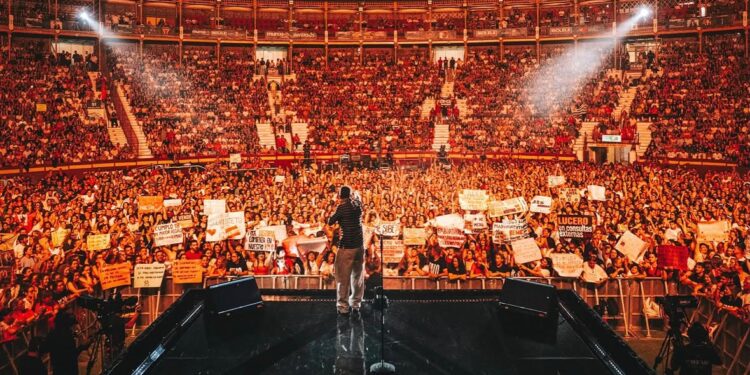 2026: Pablo Alborán llena la Plaza de Toros de Murcia y se declara enamorado del público murciano