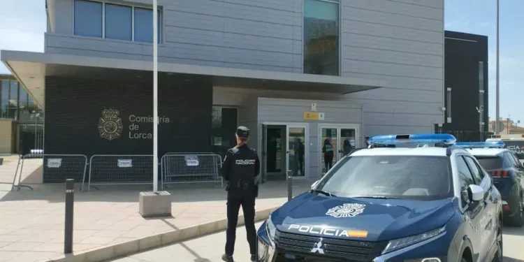La Policía desmantela en Lorca una red que estafó más de 40.000 euros en solo cuatro días mediante el «falso gestor»