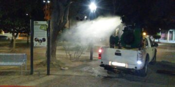 Alhama de Murcia fumiga parques y zonas verdes para controlar la presencia de mosquitos