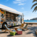 Los bibliobuses de la Región de Murcia llevan más de 60.000 libros a playas y pueblos este verano