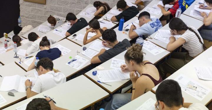 La Universidad de Murcia publica las primeras listas de admisión: casi 20.000 estudiantes optan a una de las 6.522 plazas