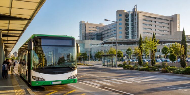 11 líneas y 336 expediciones: así cambiará el transporte público hacia La Arrixaca en Murcia