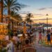 Los Alcázares amplía su programación estival con nuevas actividades para impulsar el turismo familiar y dinamizar el municipio