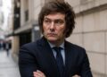 Argentina endurece su política migratoria con un decreto que genera controversia sobre sus límites