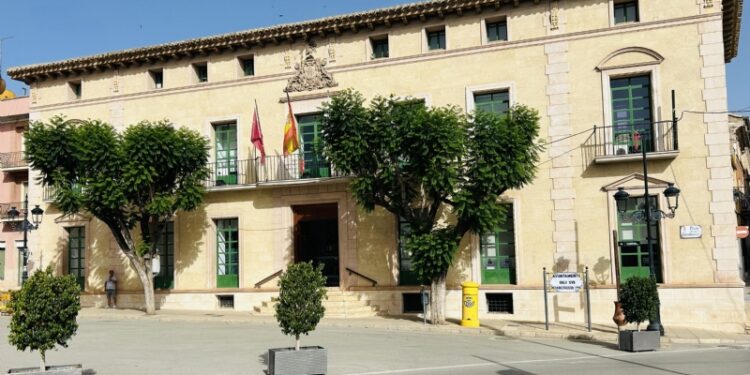Deuda municipal Totana y modificación de crédito para saldar deuda bancaria