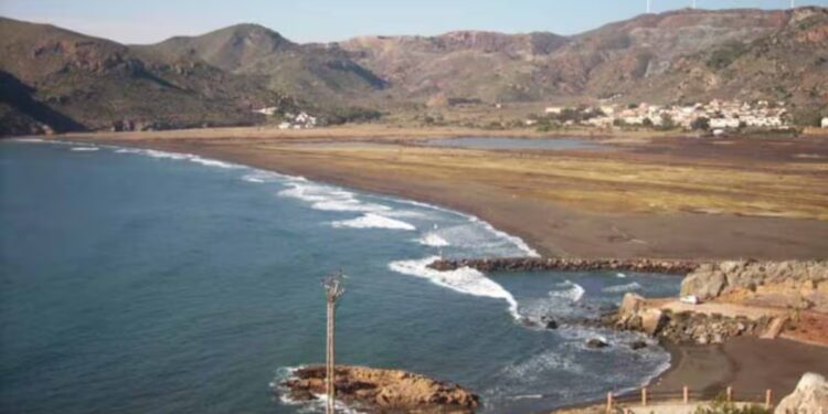 Portmán se cansa de esperar: los vecinos exigen avances reales en la regeneración de la bahía