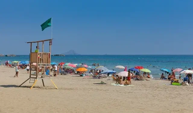 Murcia bate récord de turistas extranjeros: las llegadas crecen un 36%, pero el gasto solo un 2,8%