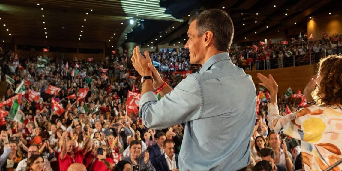 Pedro Sánchez en el mitin de Granada. Foto de PSOE