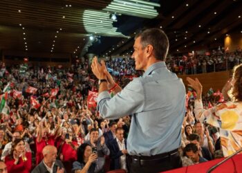 Pedro Sánchez en el mitin de Granada. Foto de PSOE