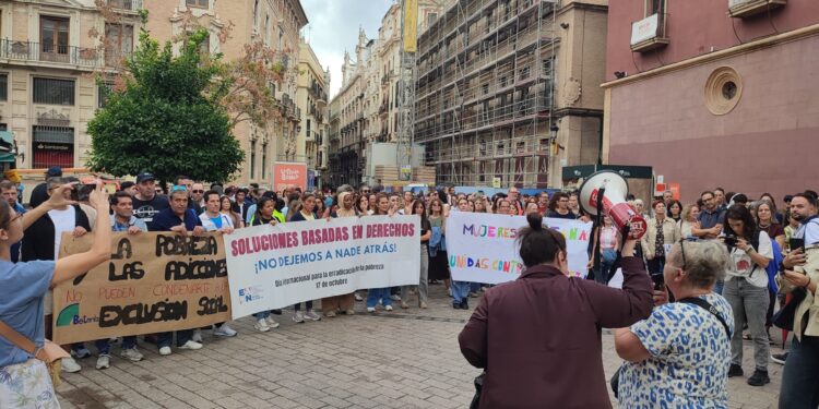 Más de medio millón de murcianos viven en riesgo de pobreza o exclusión social