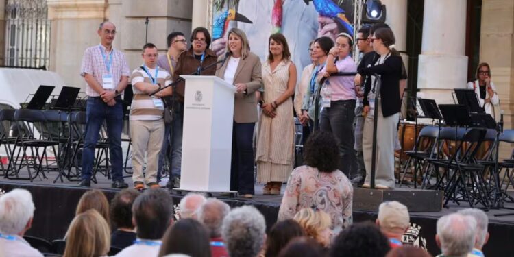 Cartagena reúne a familias de toda España para reivindicar los derechos y la inclusión de las personas con síndrome de Down