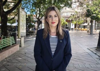 El PSOE pide revisar todas las operaciones con prótesis en Murcia y evaluar posibles secuelas