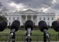 Washington investiga a cinco cadenas de televisión por suspender la cobertura de Trump