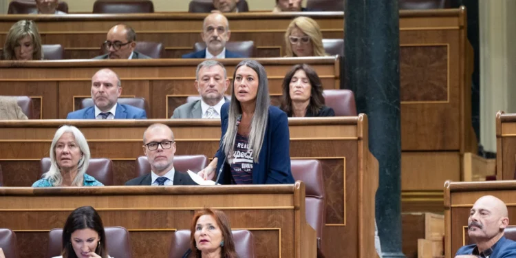La vivienda se juega este viernes en el Congreso: Junts amenaza con tumbar los decretos del Gobierno